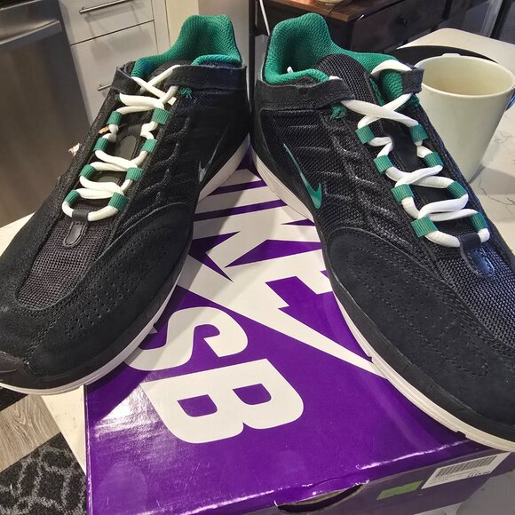 Nike SB Men's Vertebrae Black/ Green Skate Skateboard Shoes Size 10 NEW FD4691 - Picture 2 of 13